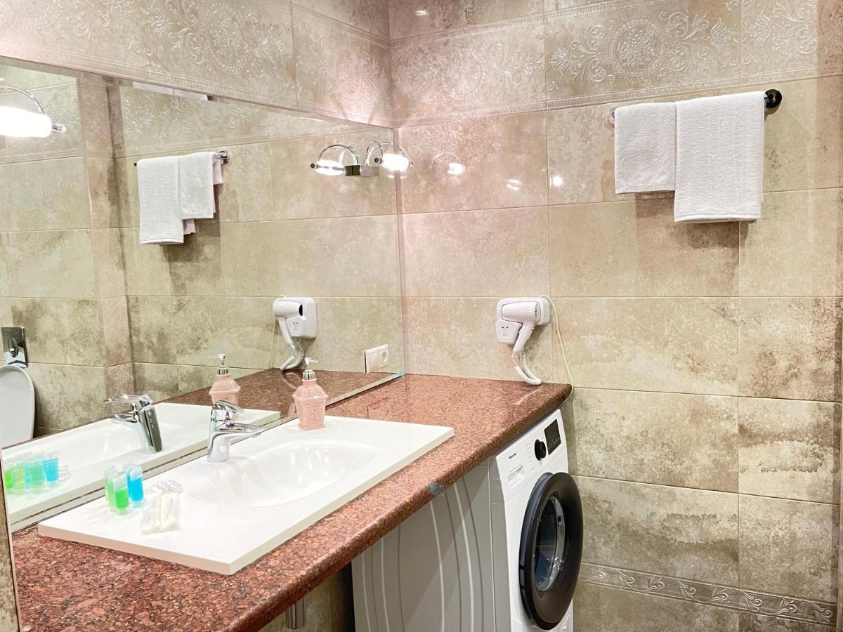Apartment In Downtown "Rustaveli Residence" Tbilisi Exterior foto